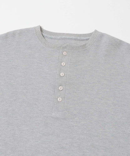 華夫格面料亨利領長袖T恤