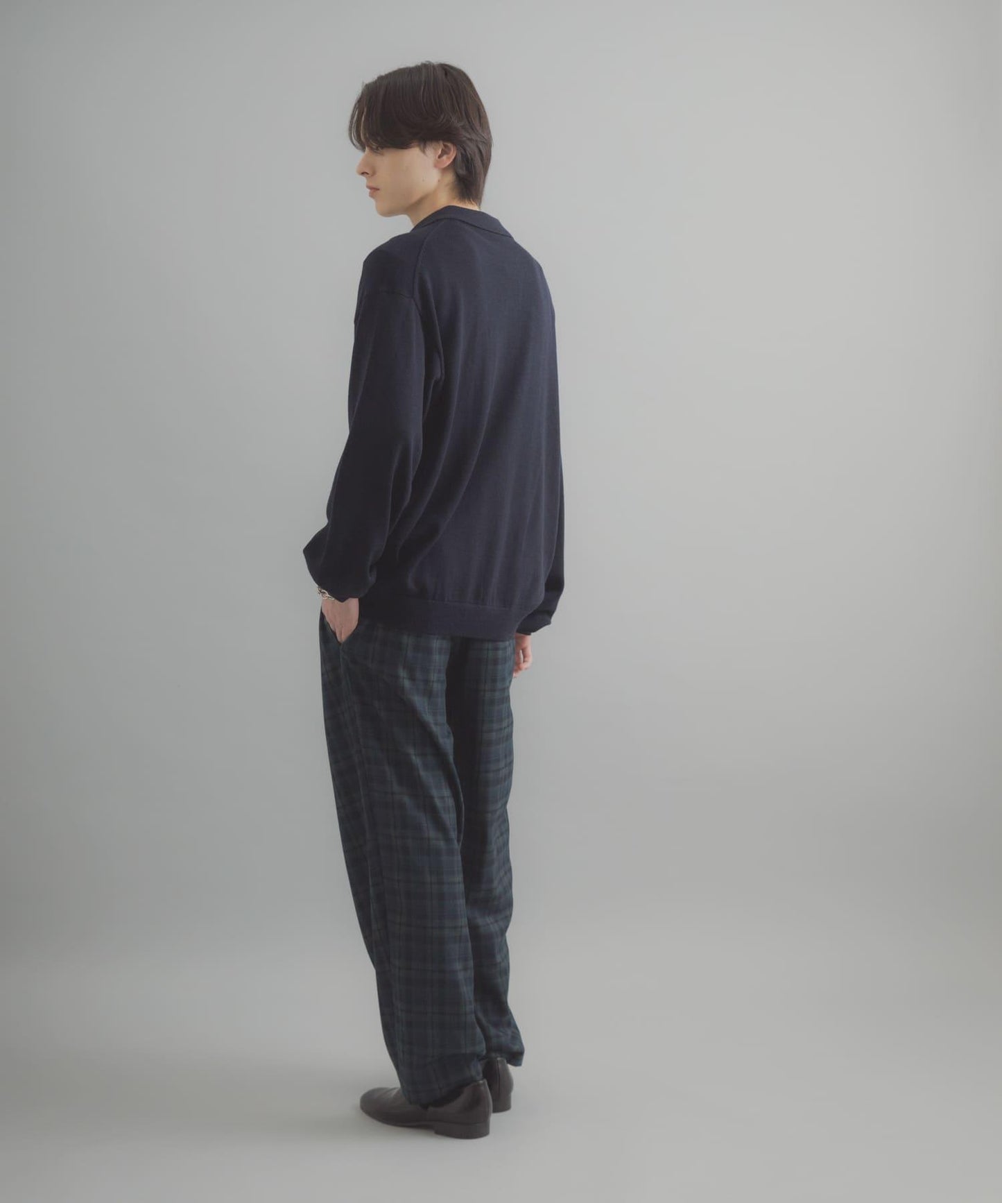 開領長袖針織上衣