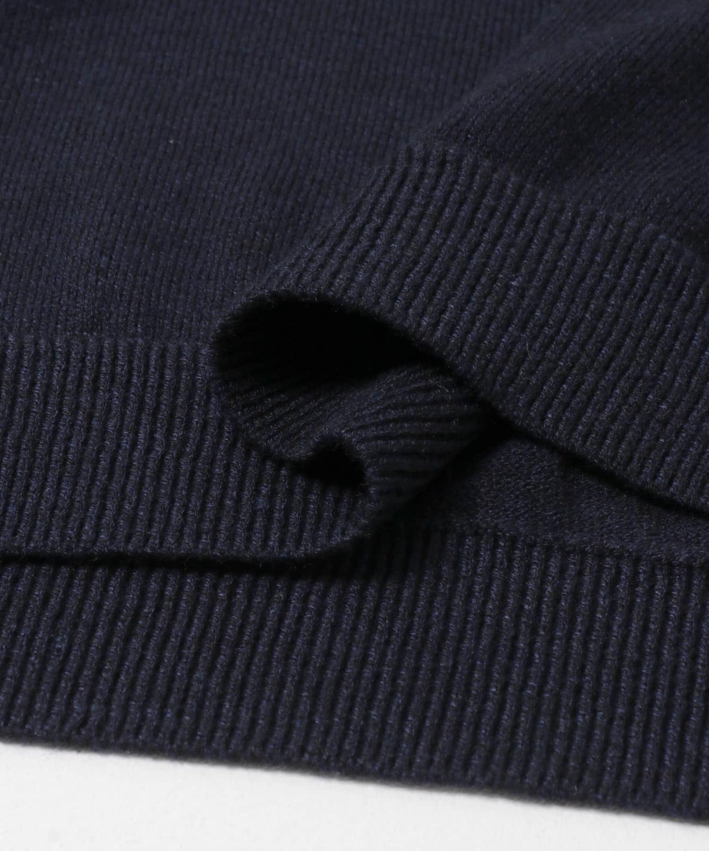 開領長袖針織上衣