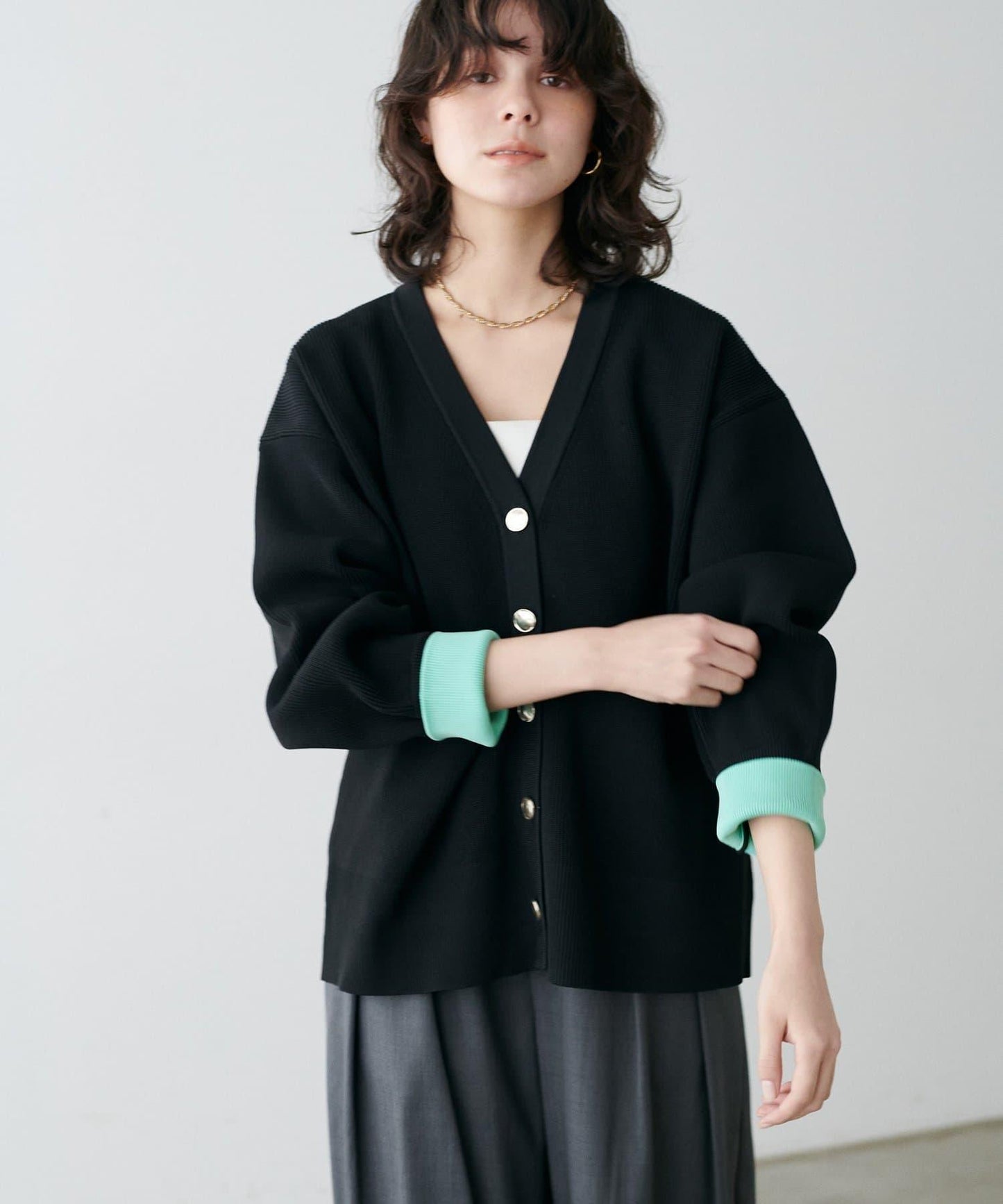 拼色金色紐釦針織開衫