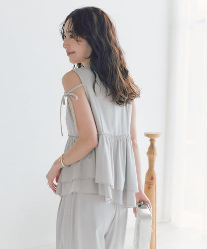 不對稱荷葉邊襯衫