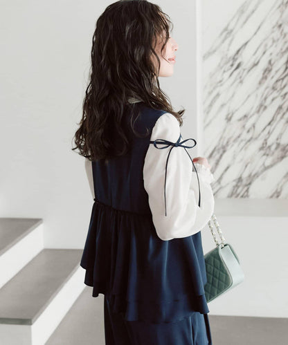 不對稱荷葉邊襯衫