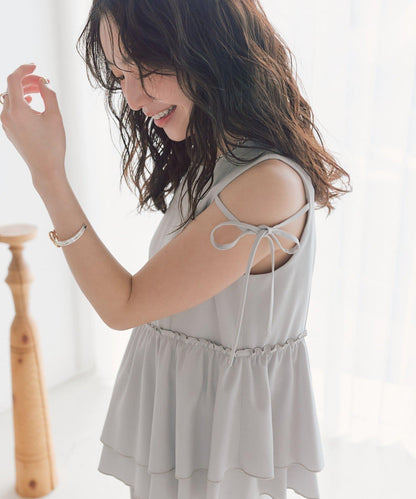 不對稱荷葉邊襯衫