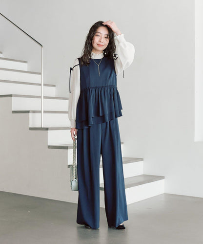 不對稱荷葉邊襯衫