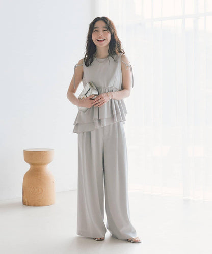 不對稱荷葉邊襯衫