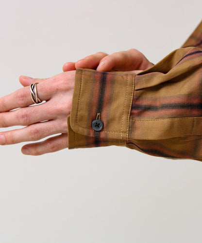 層次感色調 漸變格 長袖襯衫