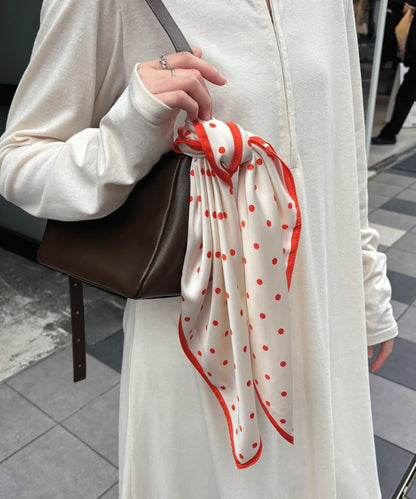 PAPILLONNER/パピヨネ 方形波點設計 絲巾（禮儀款）