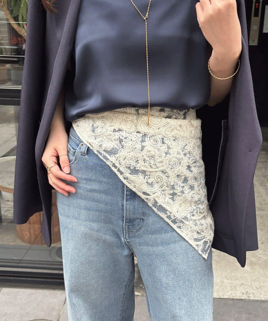 蕾絲設計 禮服場合 絲巾