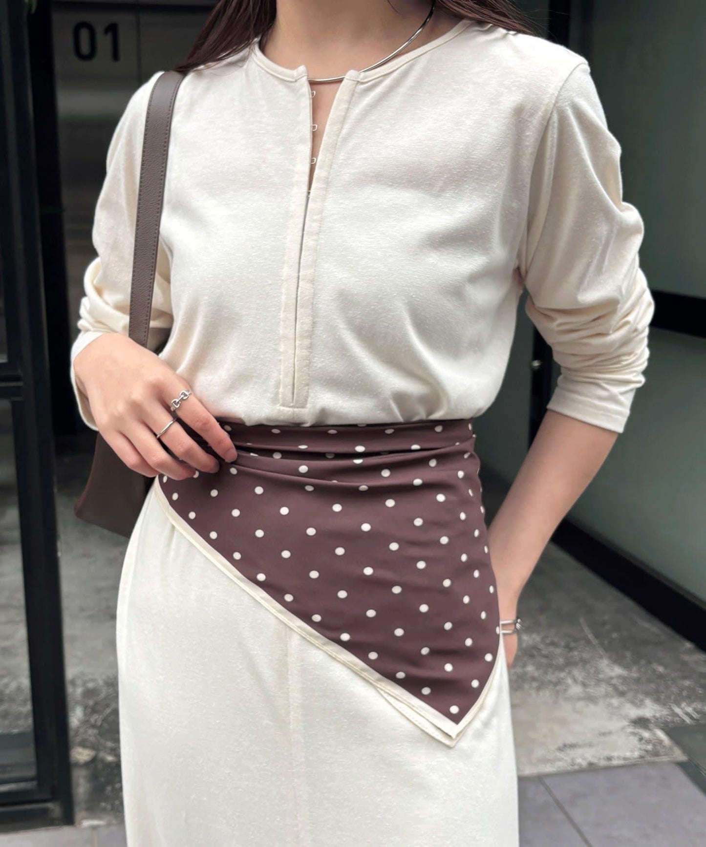 PAPILLONNER/パピヨネ 方形波點設計 絲巾（禮儀款）