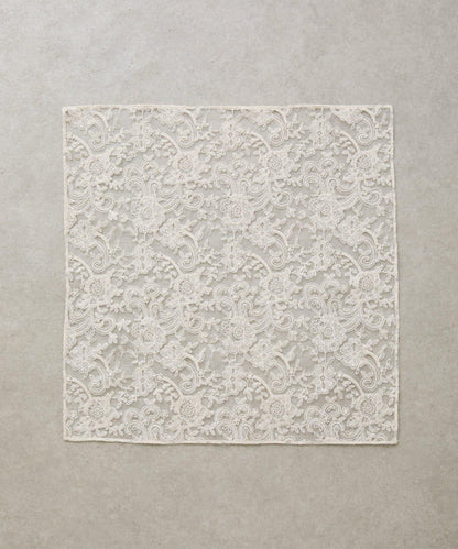 蕾絲設計 禮服場合 絲巾