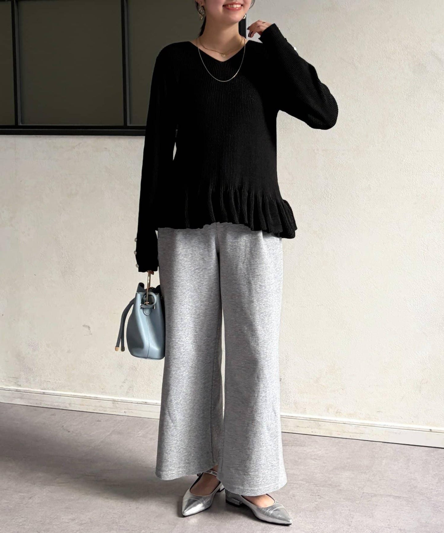 下襬荷葉邊針織套頭上衣