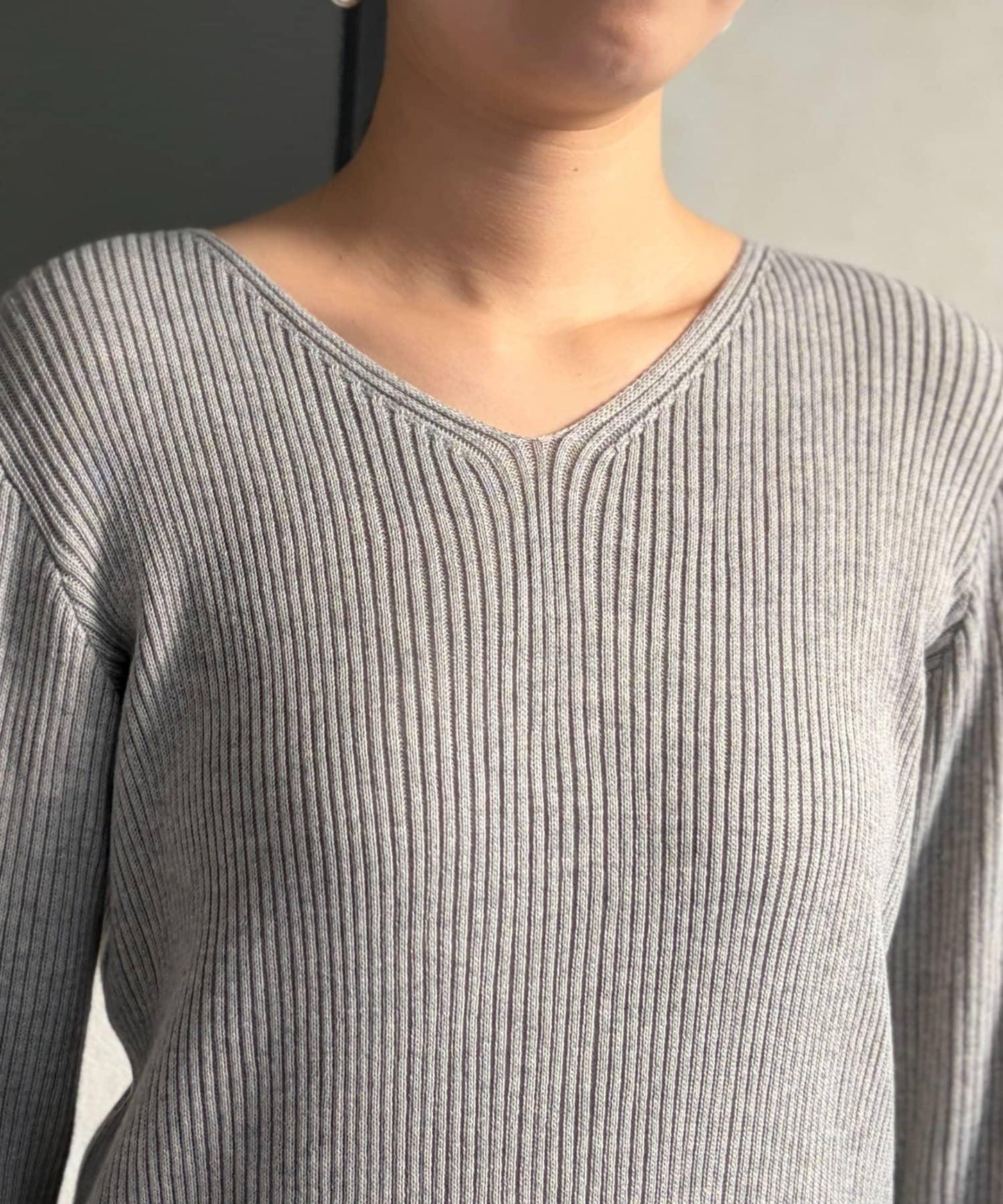 下襬荷葉邊針織套頭上衣