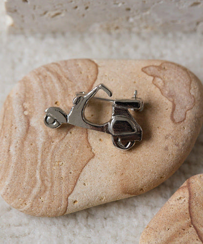 交通工具造型胸針