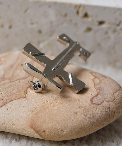 交通工具造型胸針