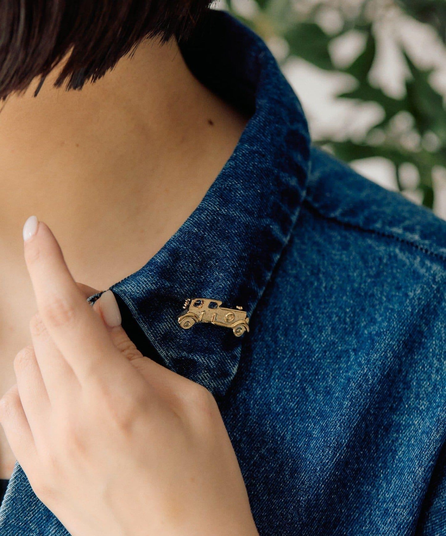 交通工具造型胸針