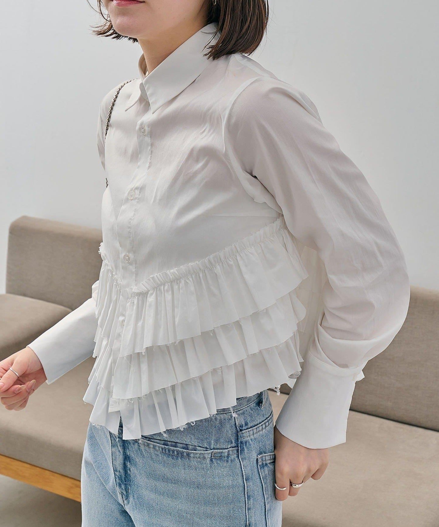 下襬荷葉邊設計 襯衫