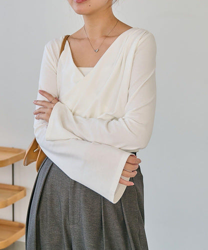 褶襉不對稱領設計T恤