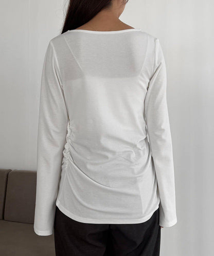 褶襉不對稱領設計T恤