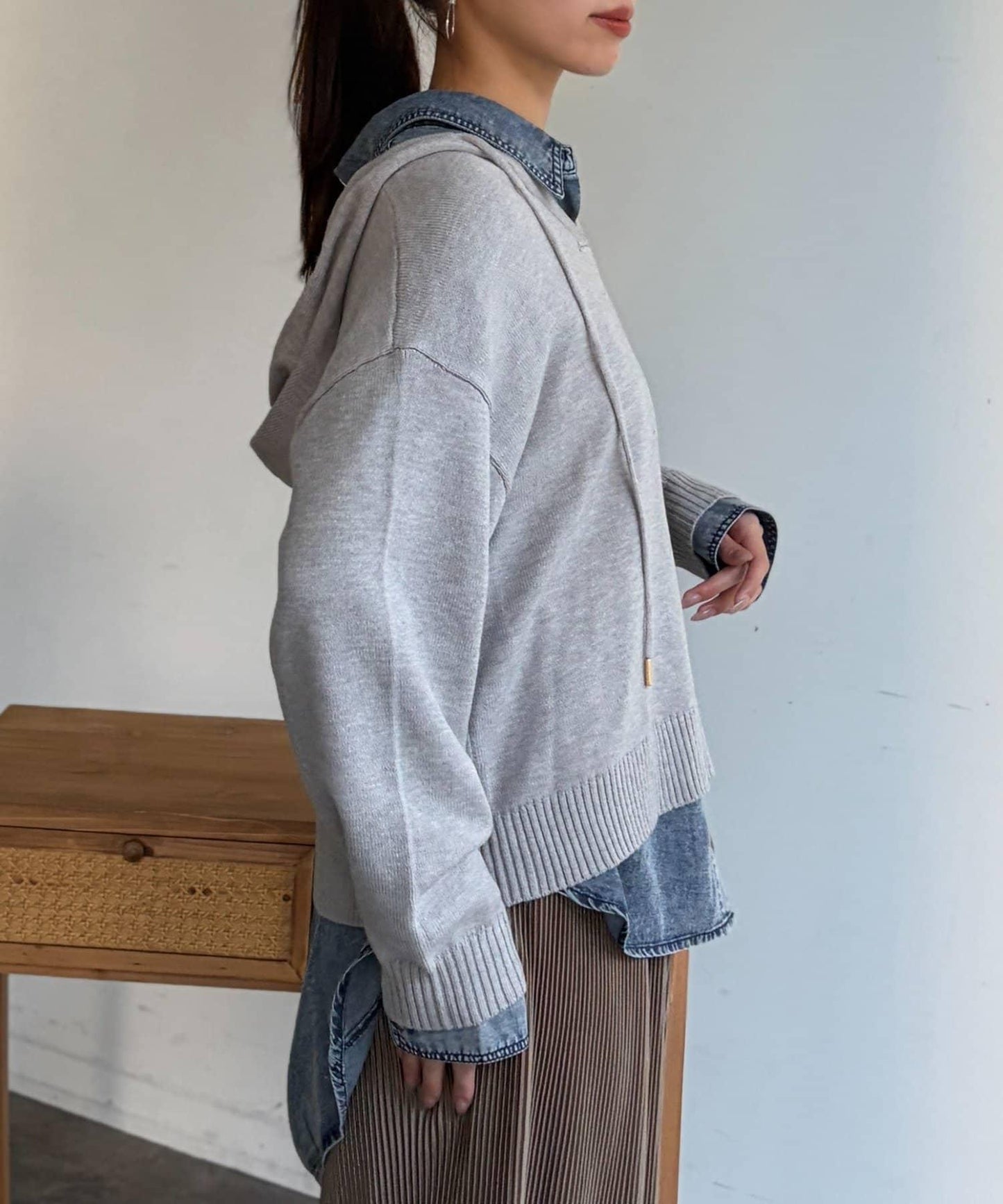開領設計 針織面料 連帽開衫