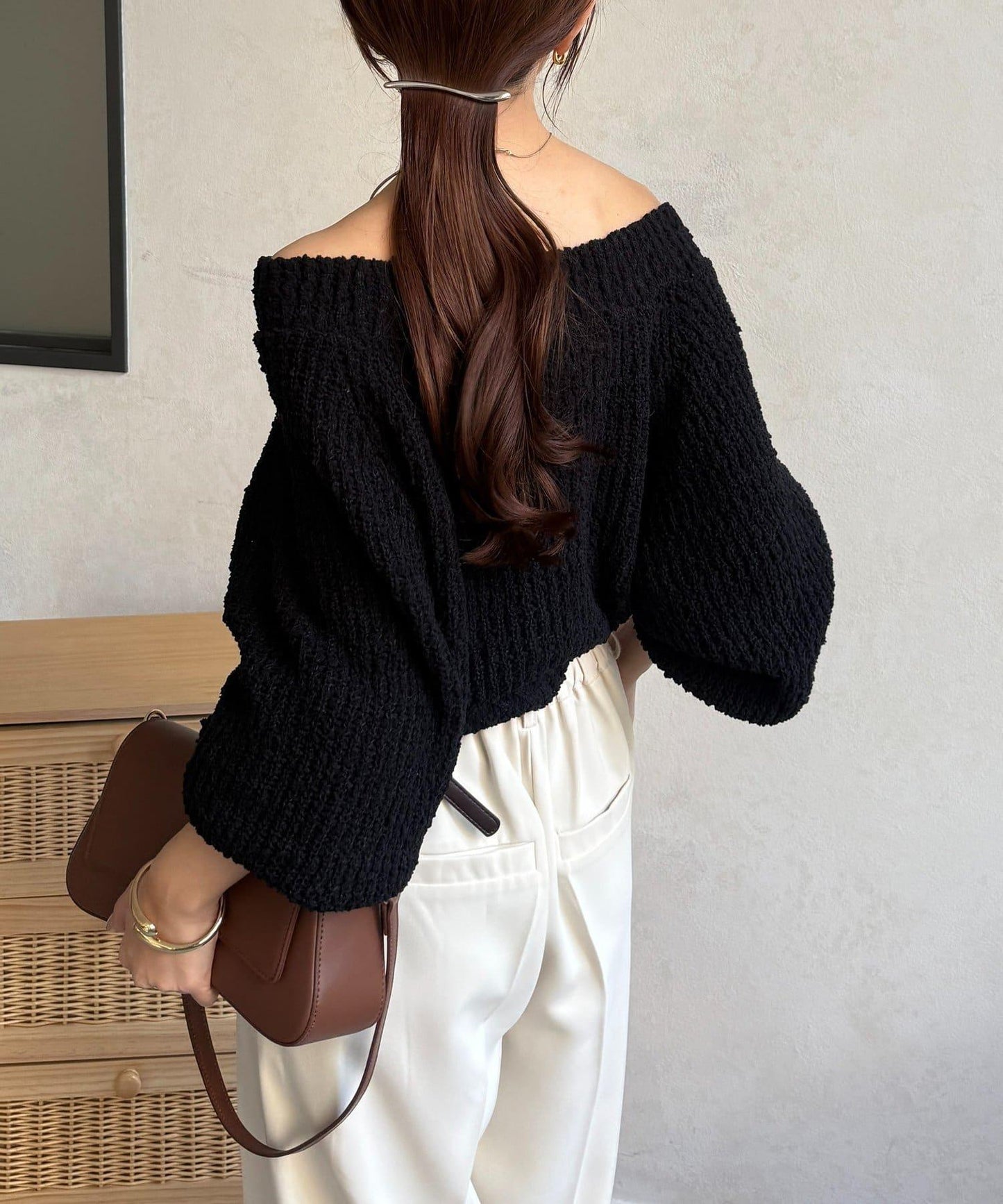 凹凸紗線船領設計針織上衣