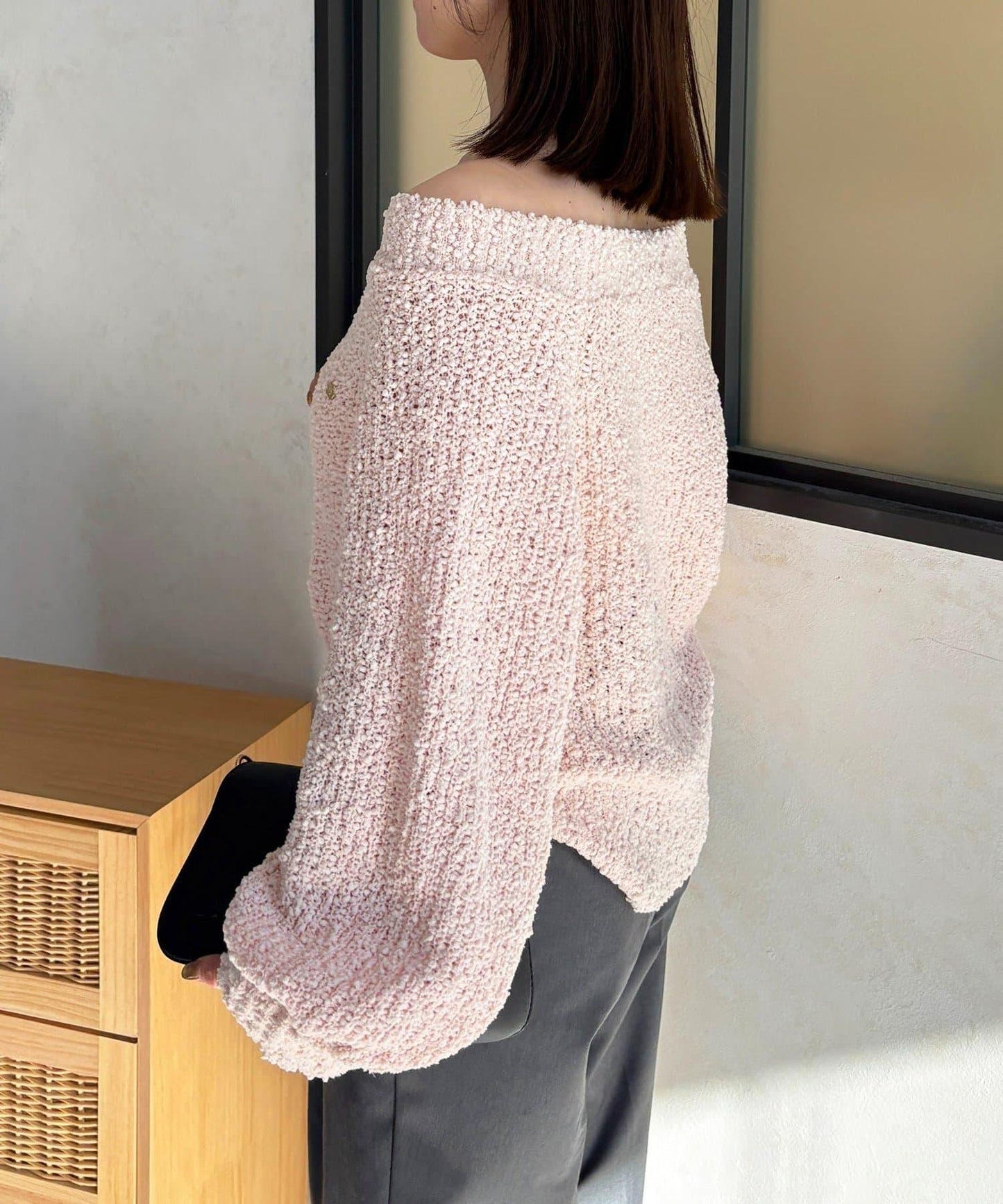 凹凸紗線船領設計針織上衣