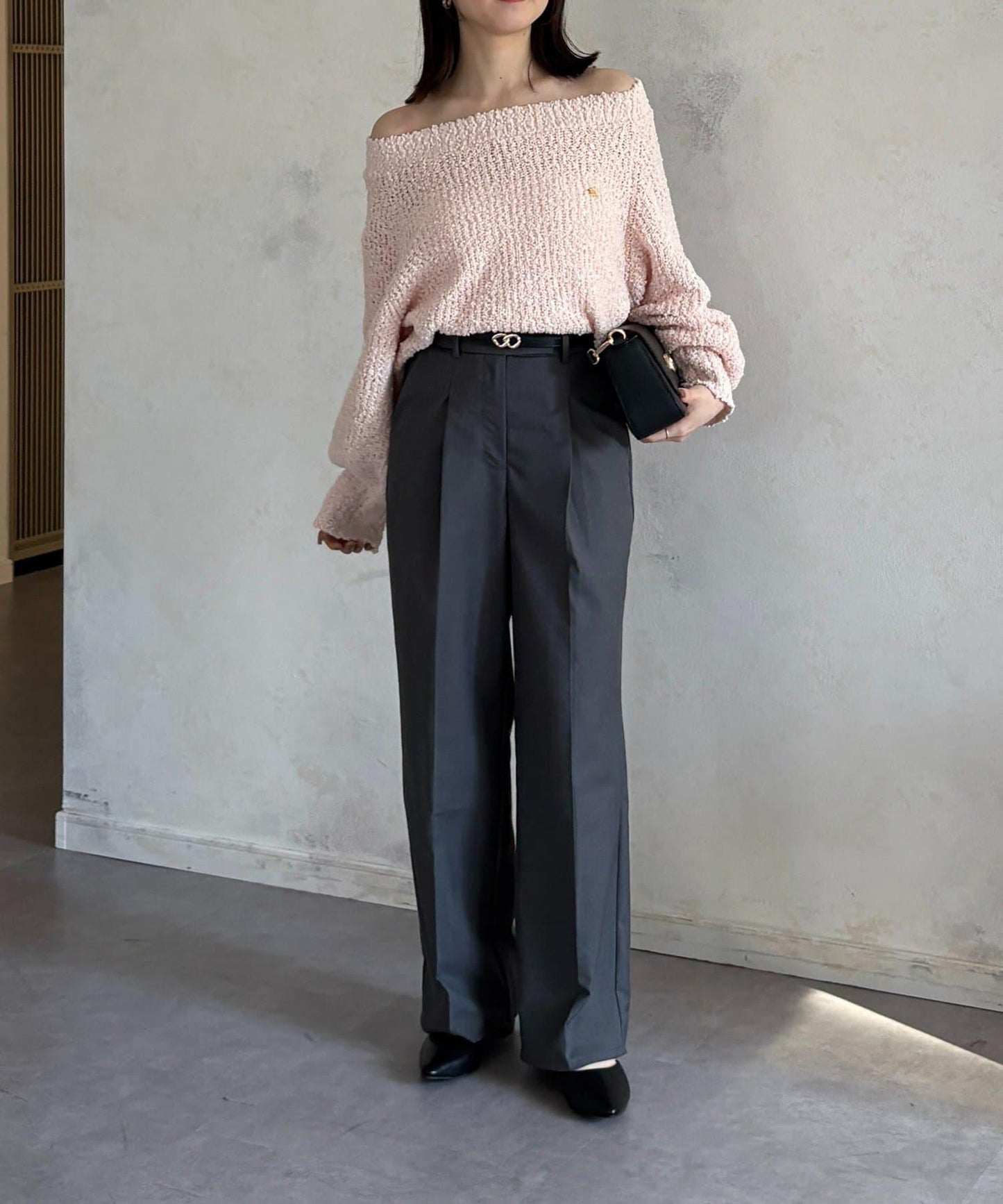 凹凸紗線船領設計針織上衣