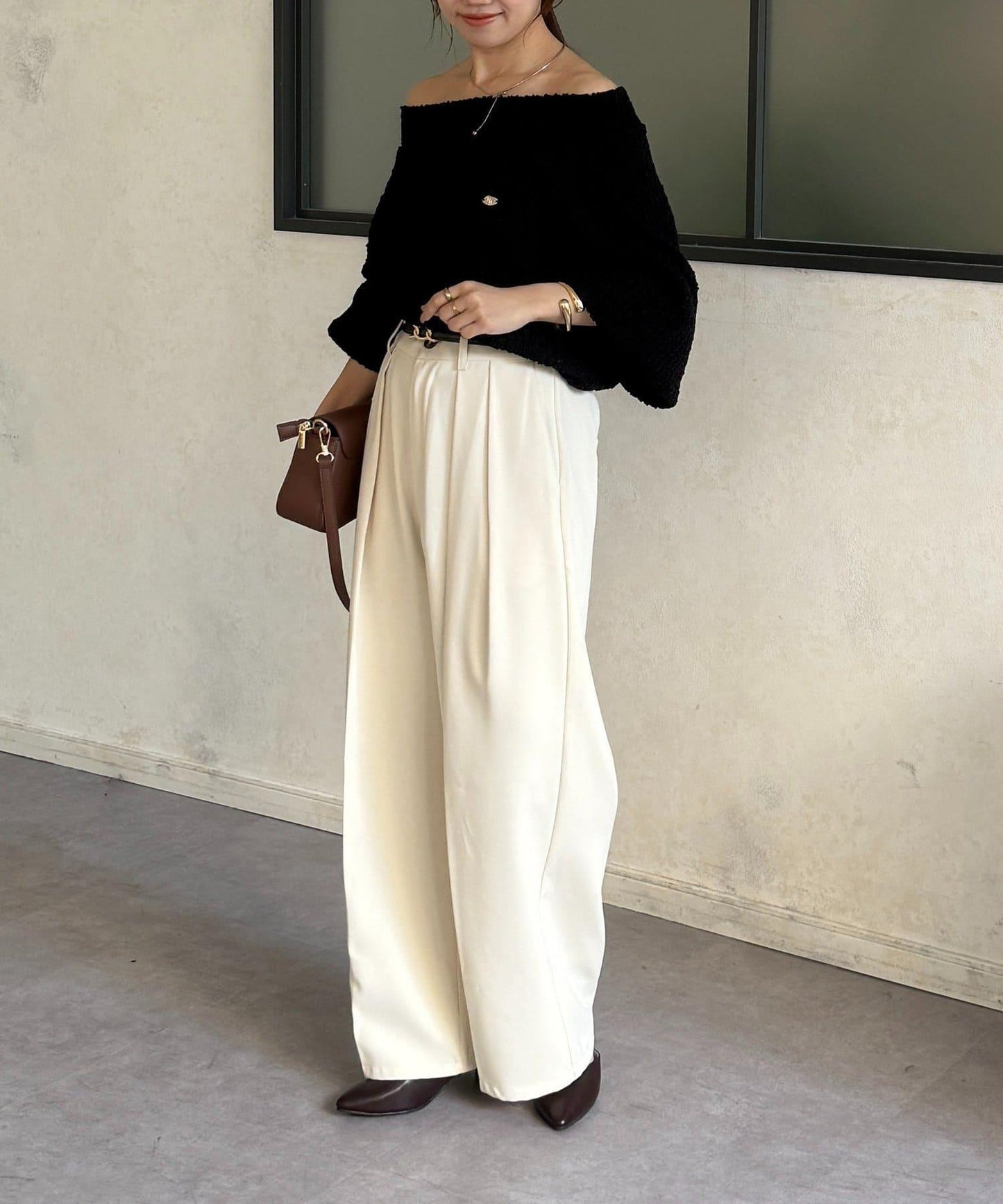 凹凸紗線船領設計針織上衣