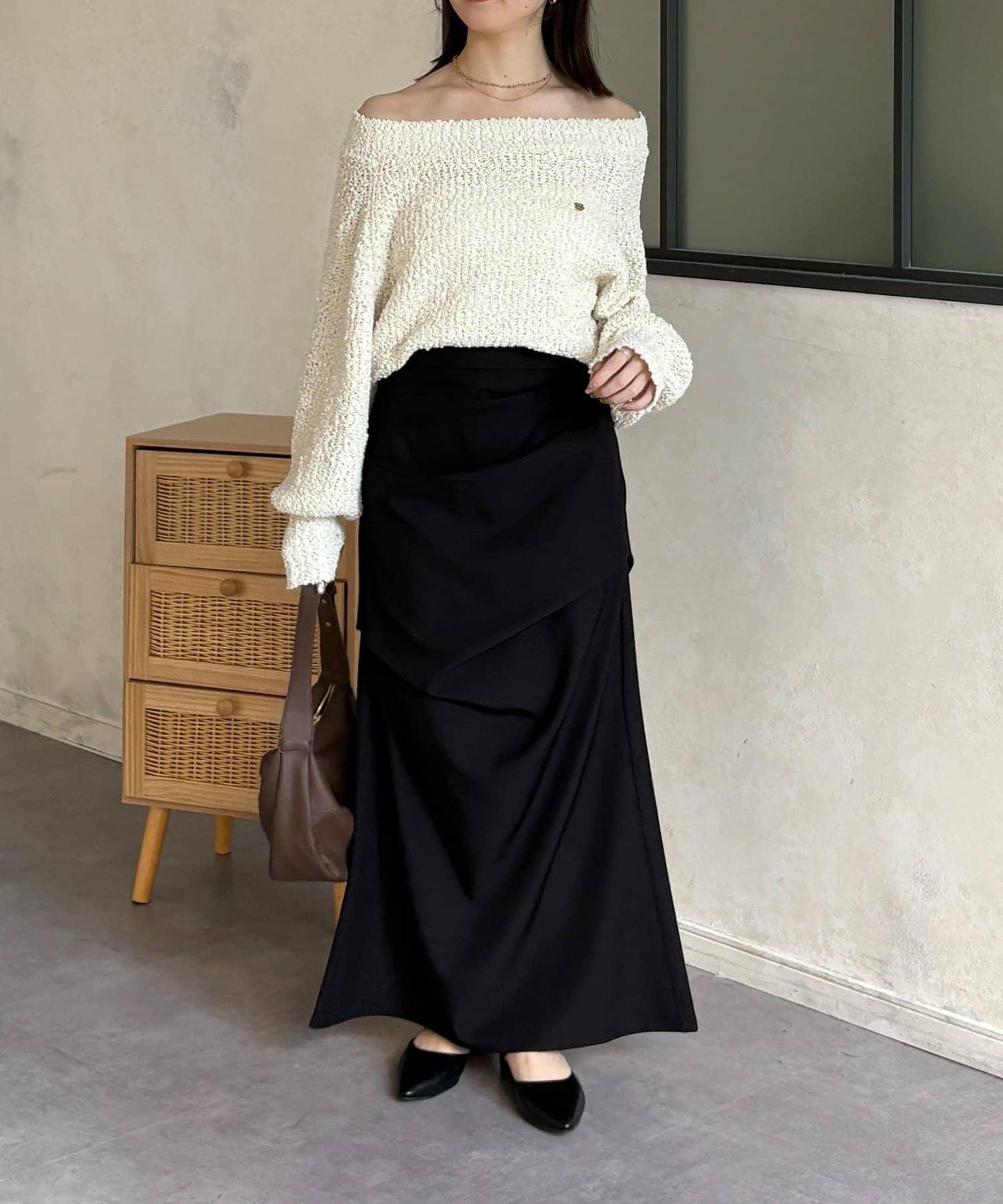 凹凸紗線船領設計針織上衣