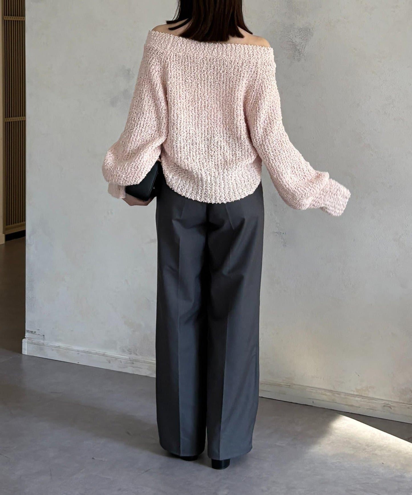 凹凸紗線船領設計針織上衣