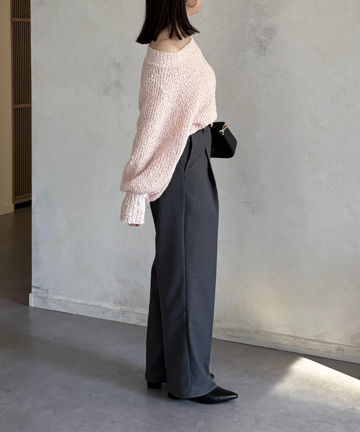 凹凸紗線船領設計針織上衣