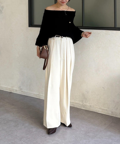 凹凸紗線船領設計針織上衣