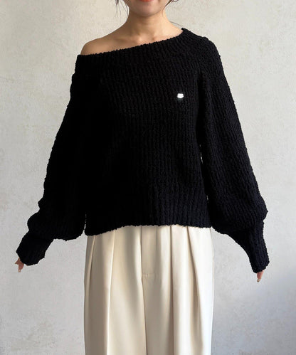 凹凸紗線船領設計針織上衣