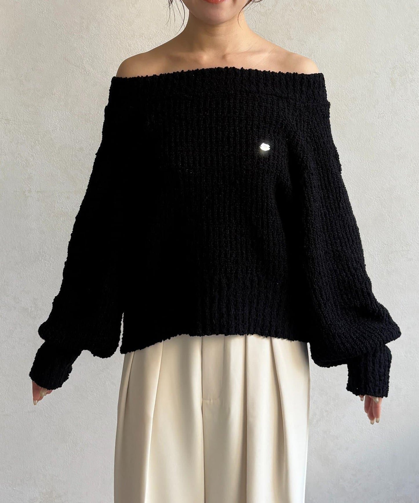 凹凸紗線船領設計針織上衣