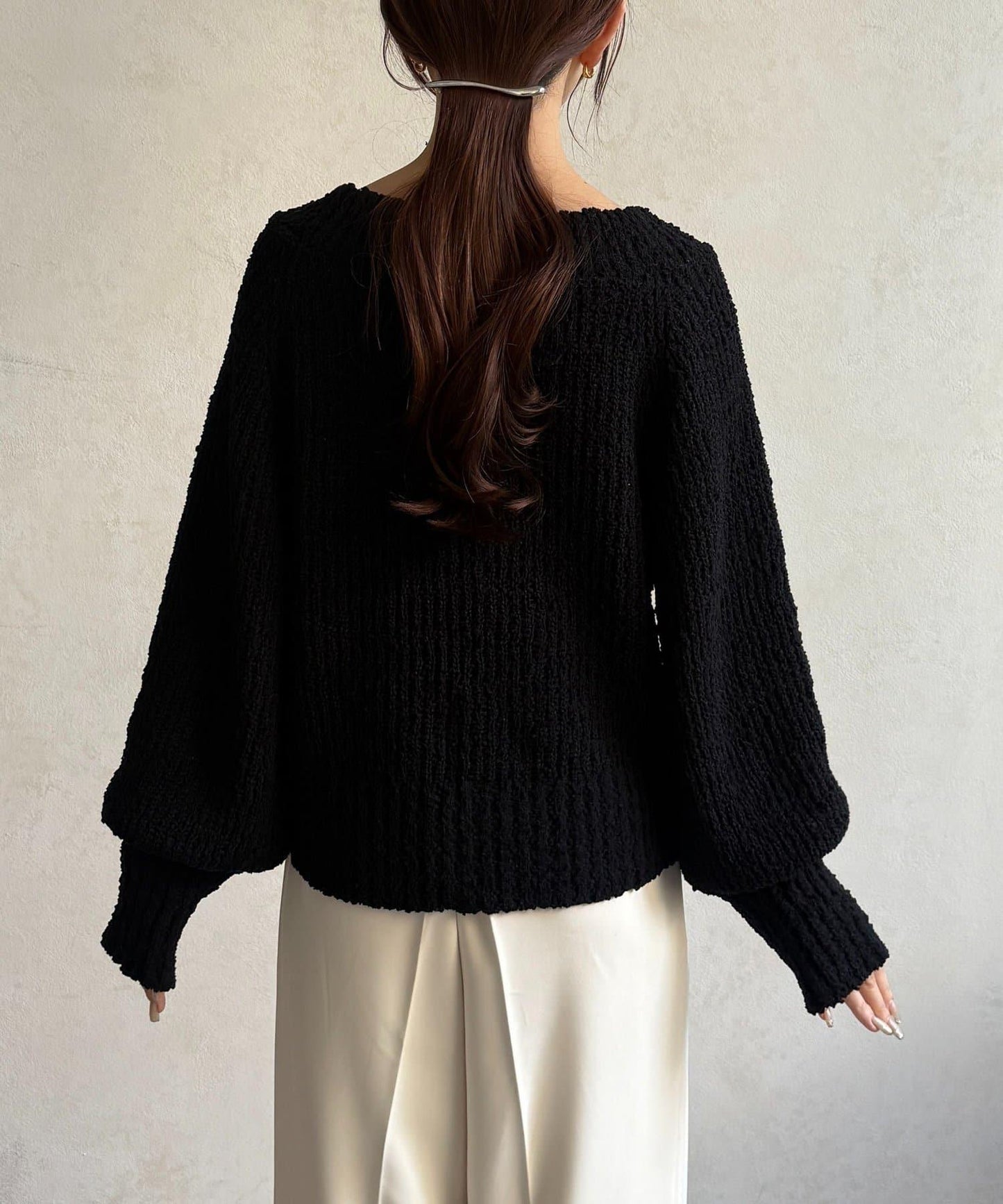 凹凸紗線船領設計針織上衣