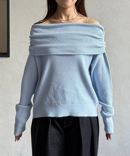 亮絲一字肩針織上衣