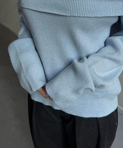 亮絲一字肩針織上衣