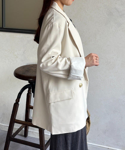 金色紐扣 西裝版型 西裝外套