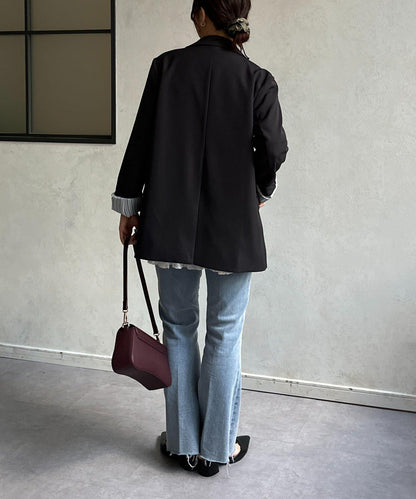 金色紐扣 西裝版型 西裝外套