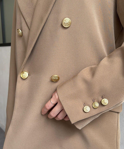 金色紐扣 西裝版型 西裝外套