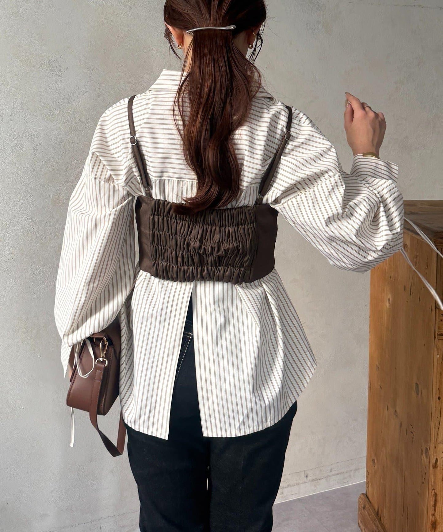 背心拼接袖部蝴蝶結襯衫