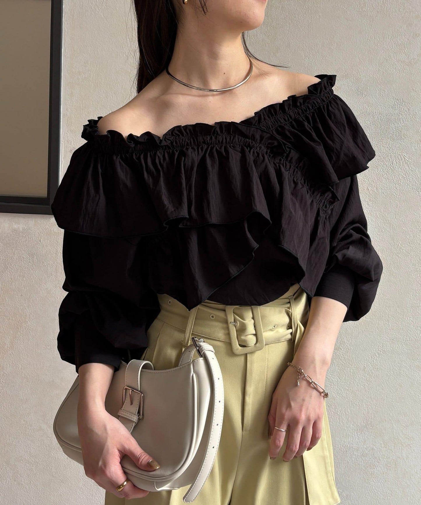 交叉荷葉邊設計 女襯衫