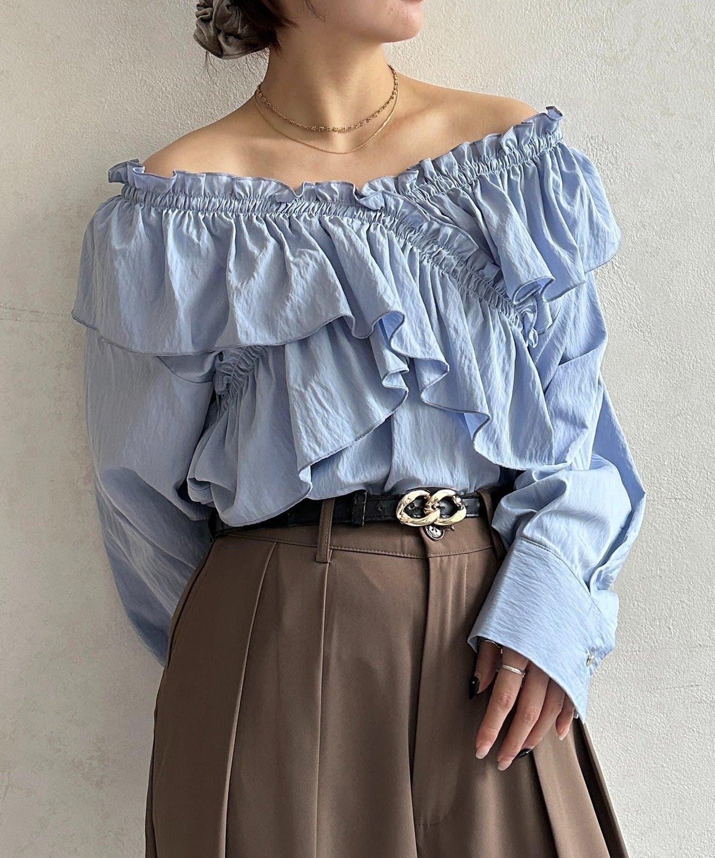 交叉荷葉邊設計 女襯衫