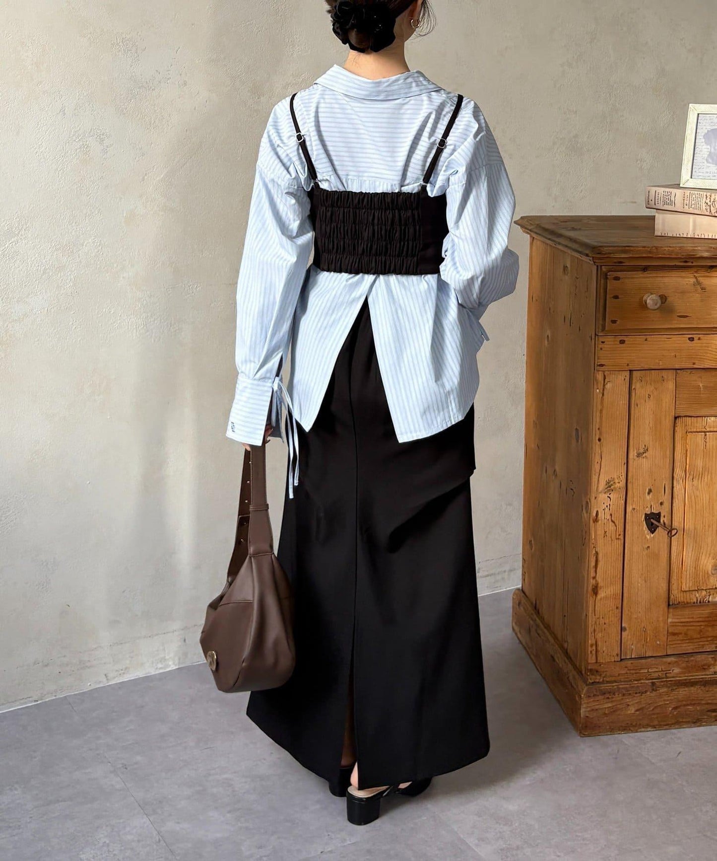 背心拼接袖部蝴蝶結襯衫