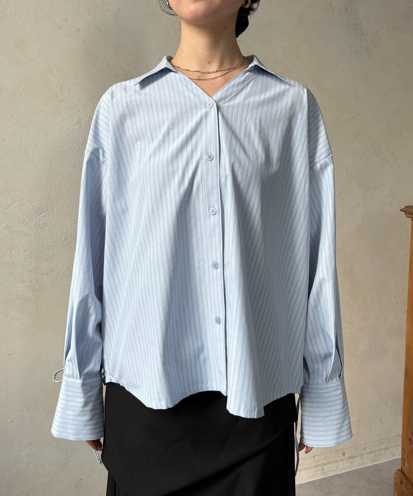 背心拼接袖部蝴蝶結襯衫