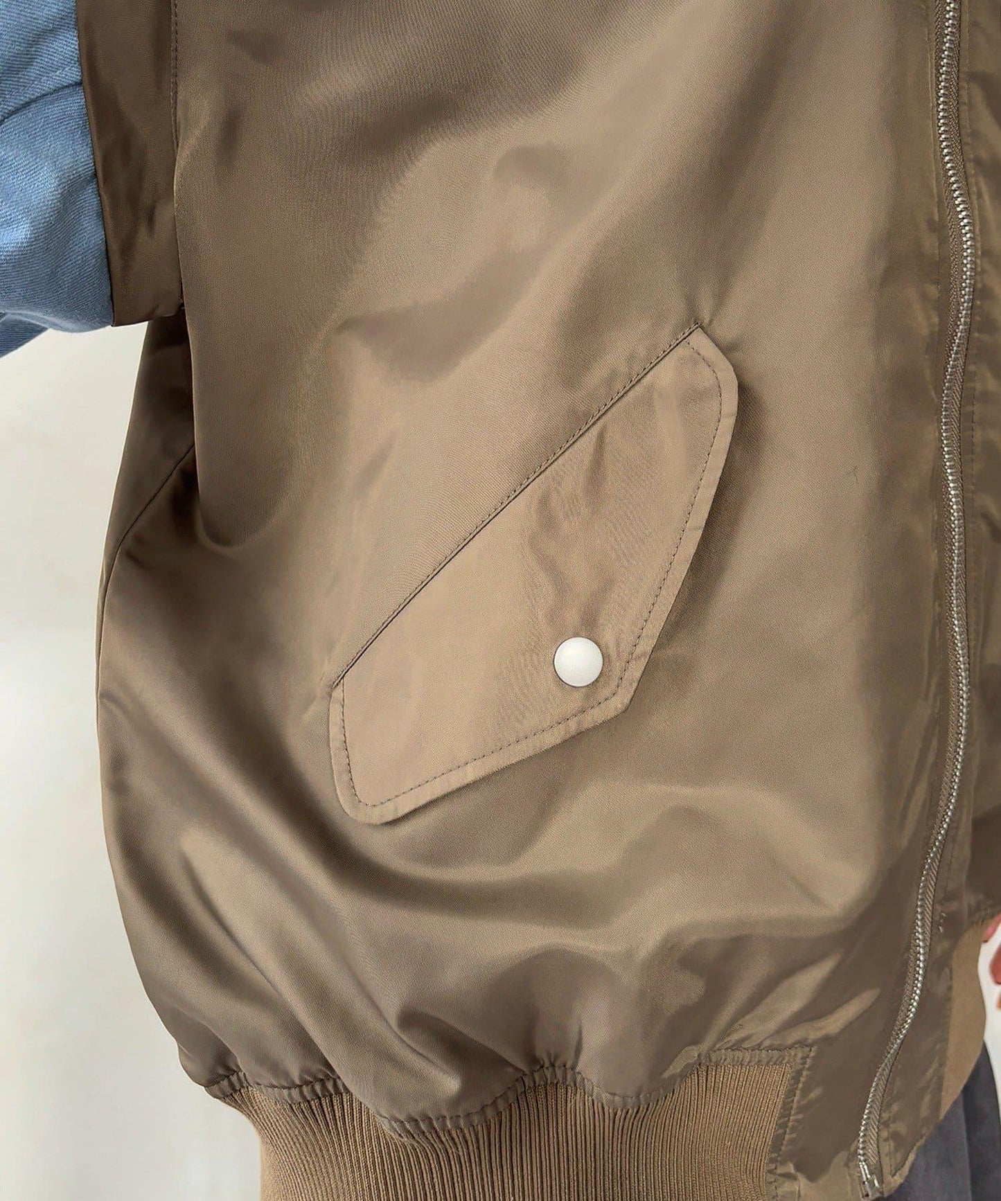 牛仔拼接袖 MA1 夾克