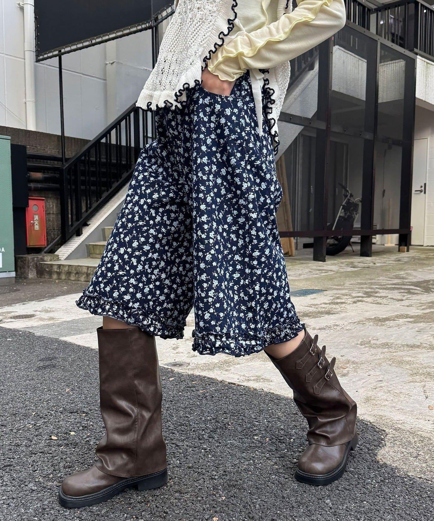 純色/花卉印花 下襬荷葉邊 牛仔五分褲