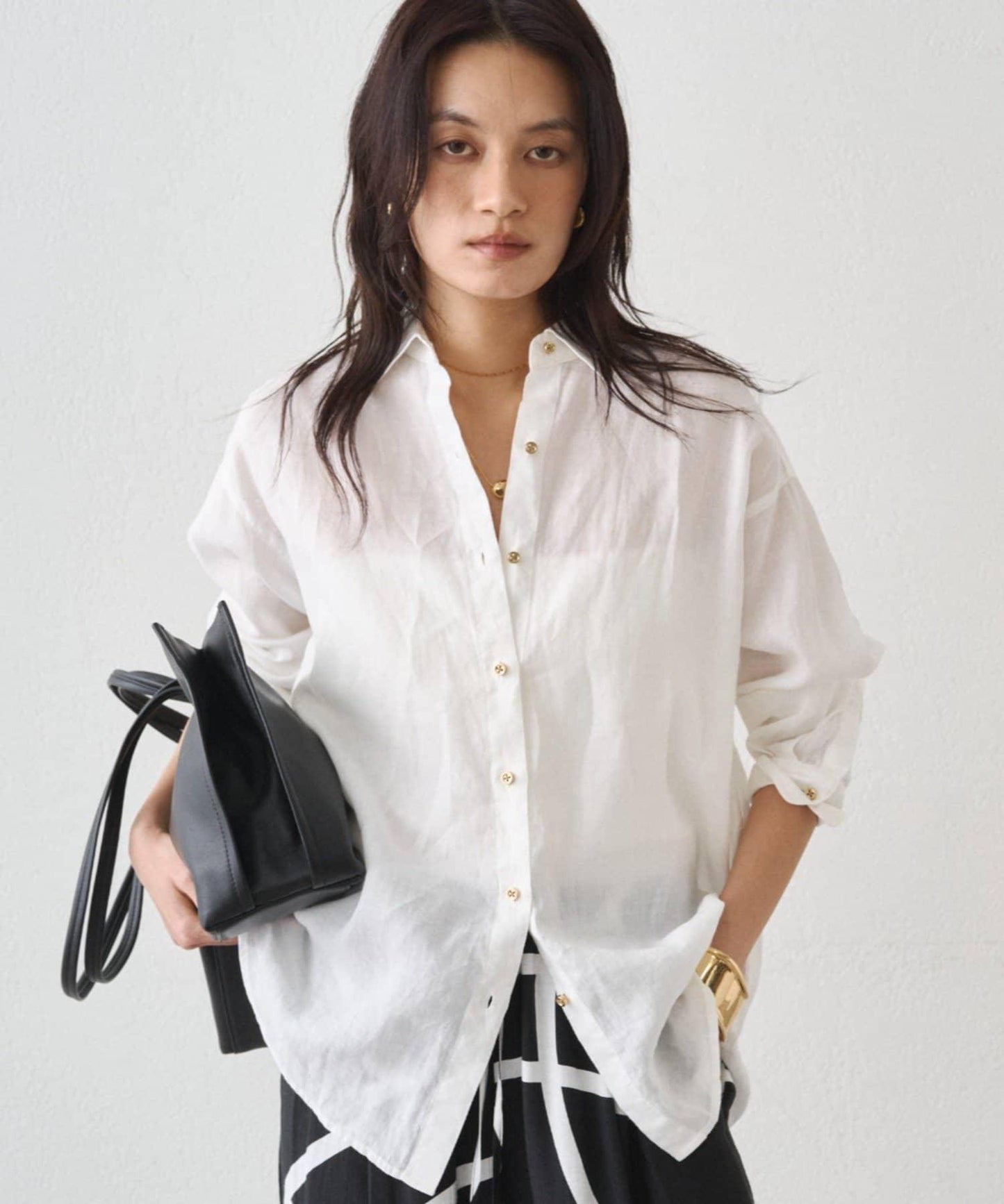 亞麻後繫帶設計襯衫