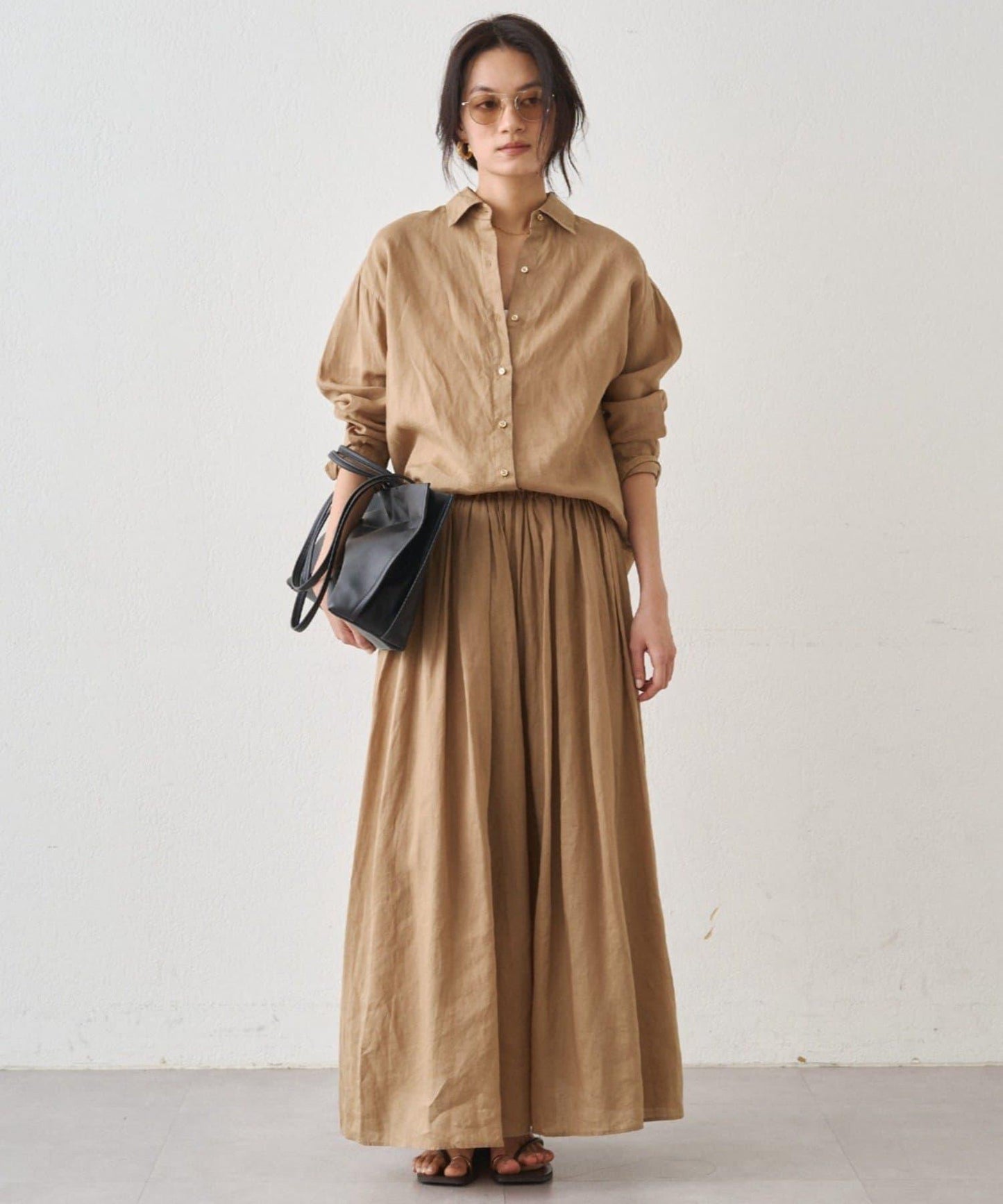 亞麻後繫帶設計襯衫