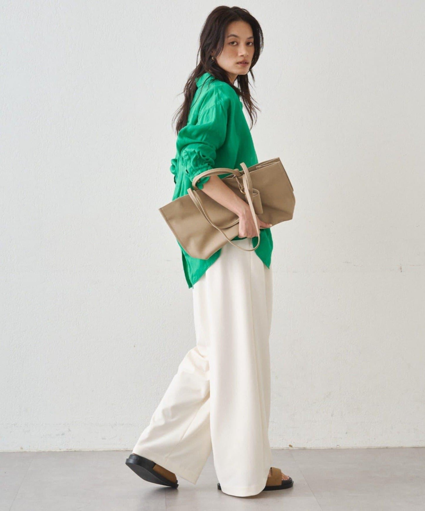 亞麻後繫帶設計襯衫