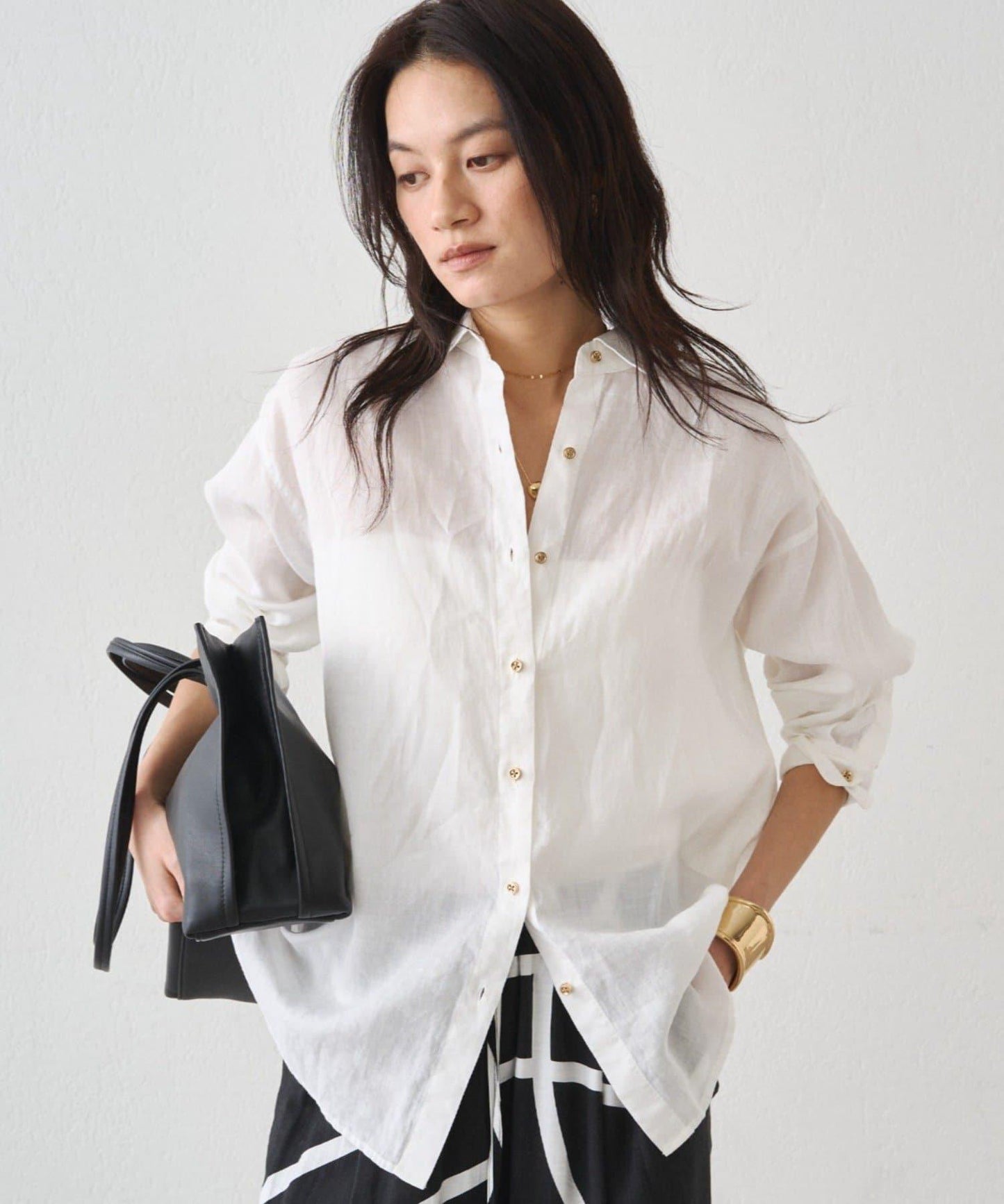 亞麻後繫帶設計襯衫